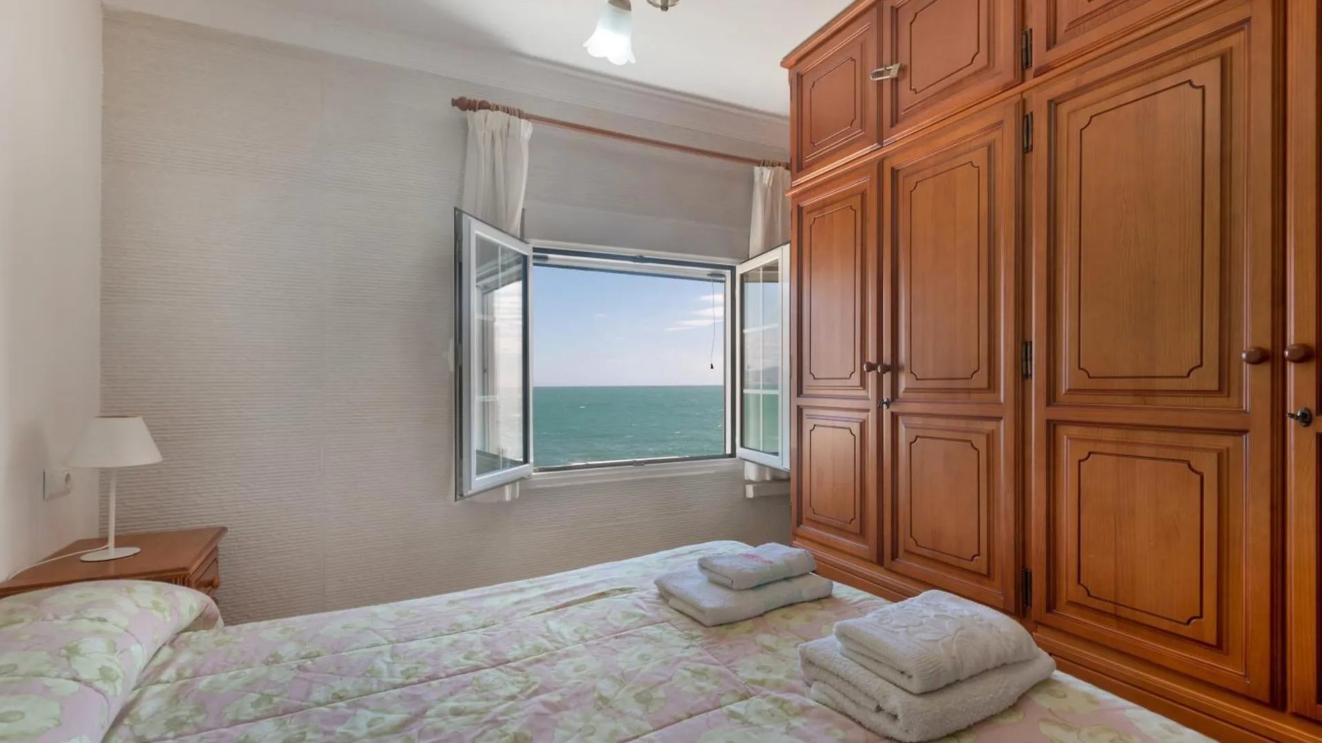 Apartamento Primerisima Linea Playa Malaga 0*,  Spain