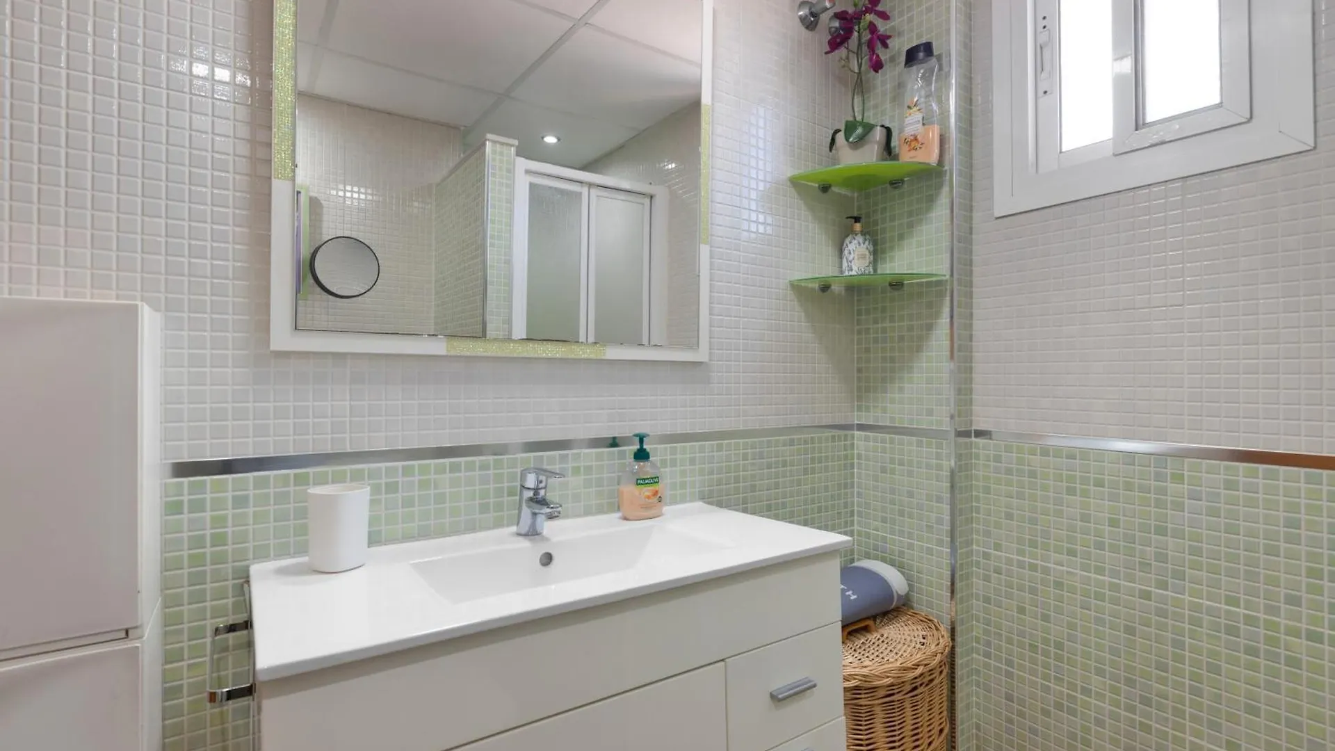 Apartamento Primerisima Linea Playa Malaga Apartment