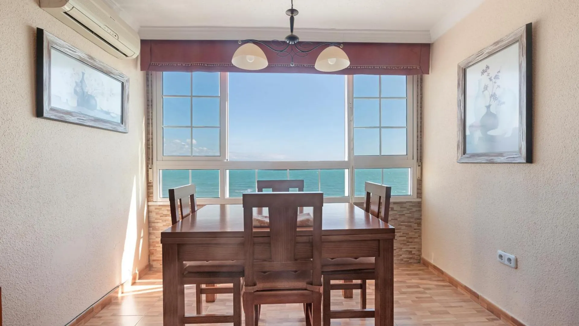 Apartamento Primerisima Linea Playa Malaga Spain