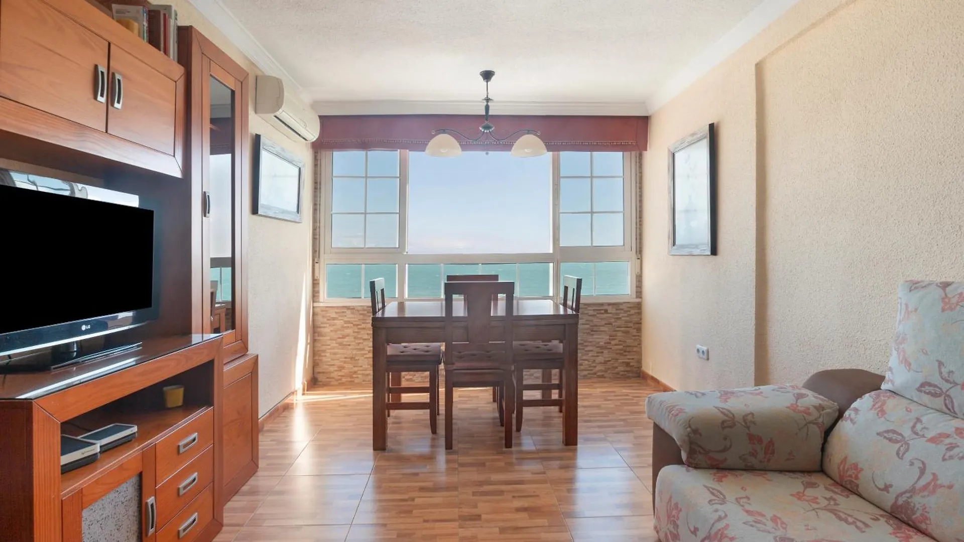Apartamento Primerisima Linea Playa Malaga 0*,  Spain